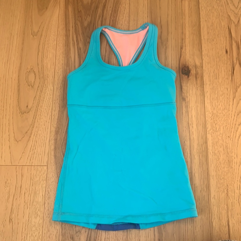 Ivivva tank with built in shelf bra